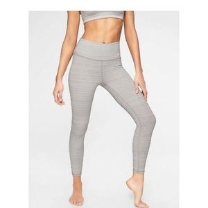 Athleta High Rise Jacquard Chaturanga 7/8 Tight